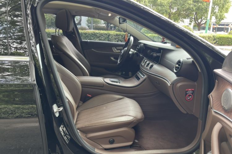 Used Mercedes-Benz E-Class 2023 Updated E 300 L Fashion Edition
