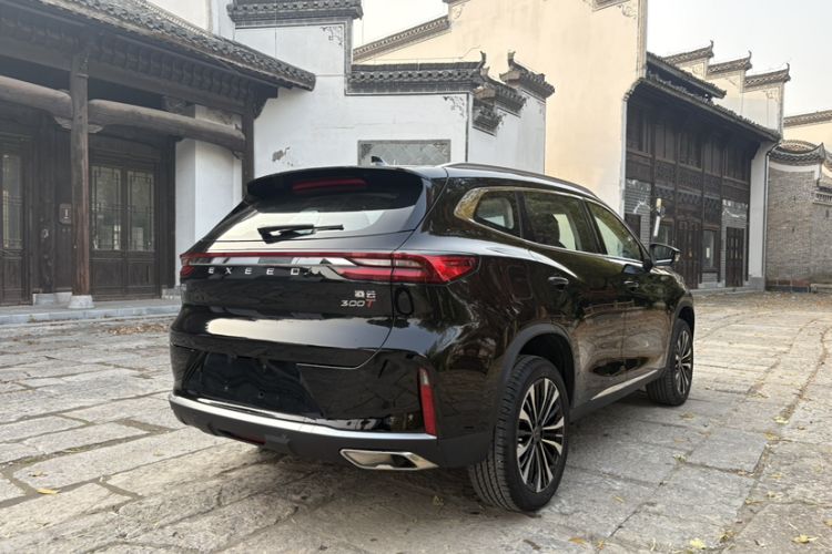 Used  Lingyun 2024 300T Two-Wheel Drive Starlight Edition