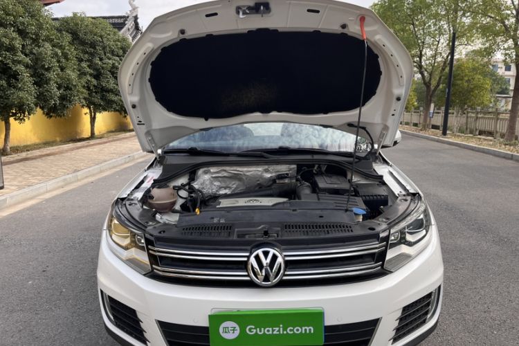 Used Volkswagen Tiguan 2015 2.0 TSI Automatic All-Wheel Drive Flagship Edition
