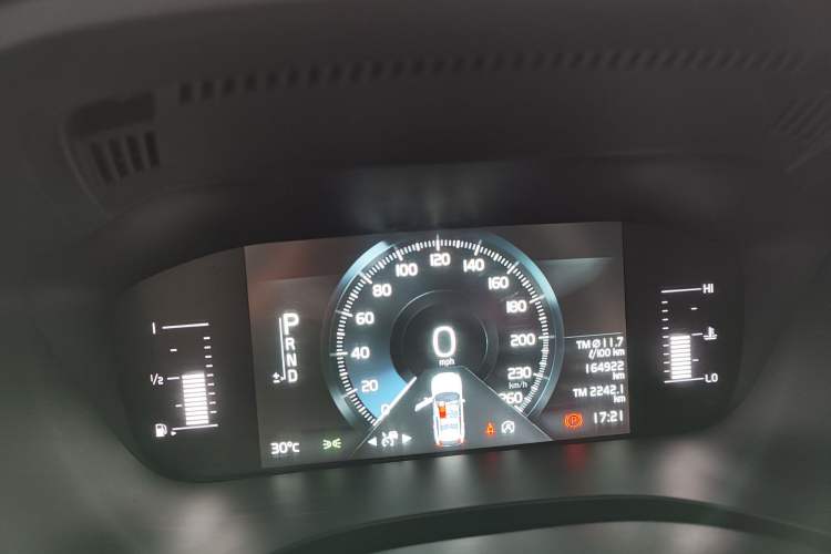 Used Volvo XC60 2019 T5 4x4 Smart Edition China V Standard