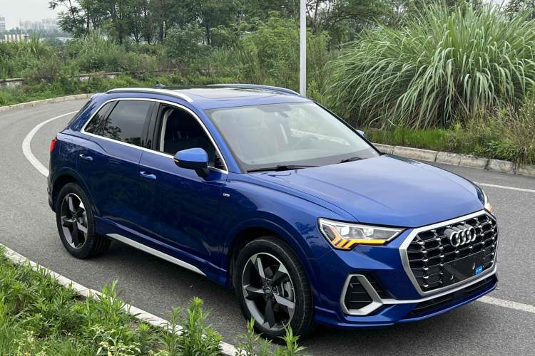 Used Audi Q3 2019 40 TFSI Fashion Dynamic Model
