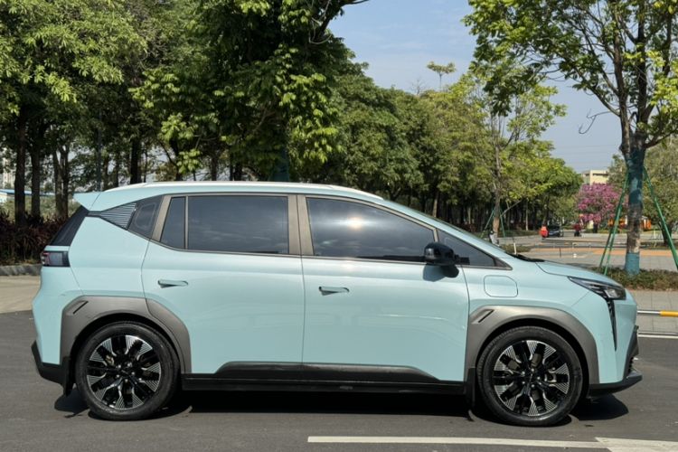 Used AION Y 2022 Plus 70 Tech Edition