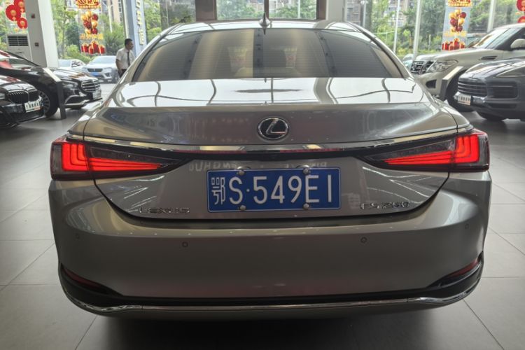 Used Lexus ES 2020 260 Excellence Edition
