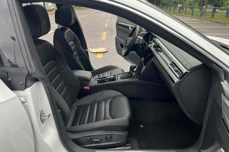 Used Volkswagen FAW-Volkswagen CC 2021 380TSI Striking Edition
