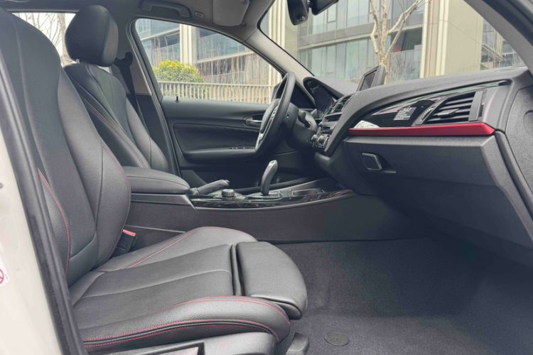 Used BMW 1 Series (Import) 2016 118i Urban Design Package
