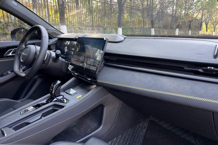 Used Lynk & Co 03 2023 1.5TD DCT JingPro