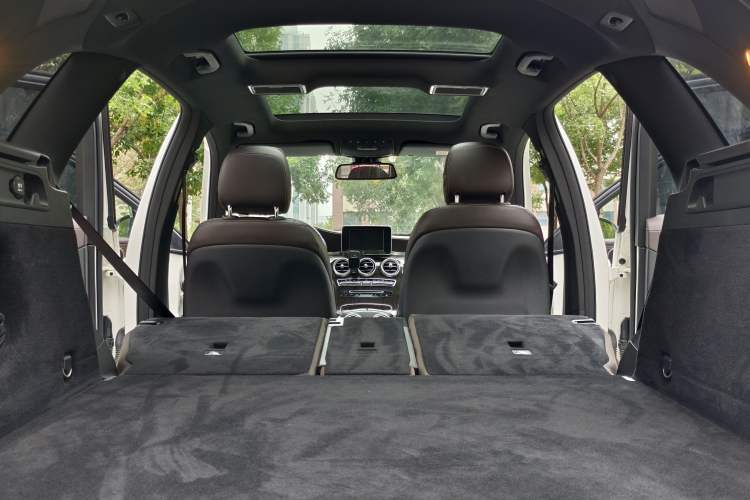 Used Mercedes-Benz GLC 2019 GLC 260 L 4MATIC Dynamic Model