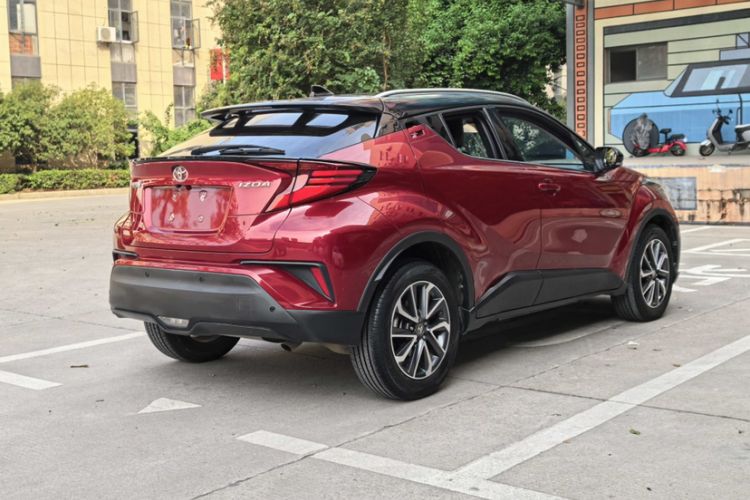 Used Toyota IZOA 2021 2.0L Yichi Version
