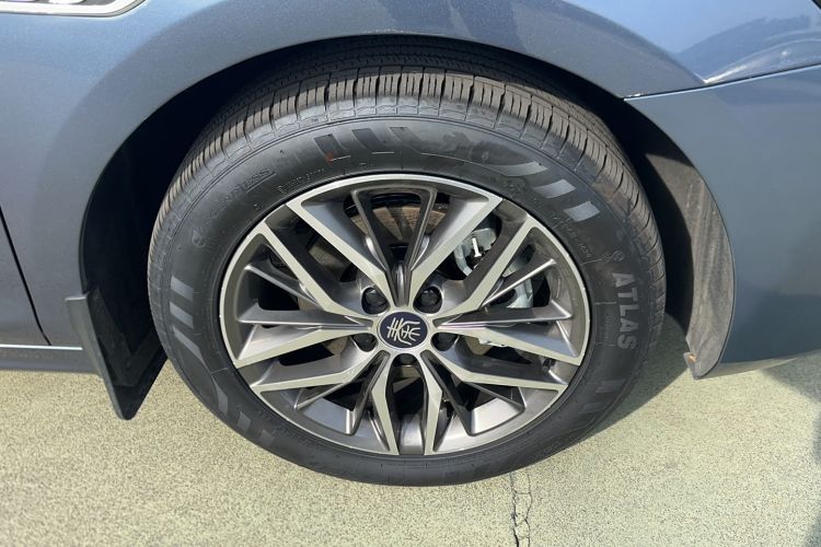 Used BYD Qin PLUS 2024 Honor Edition EV 510KM Beyond Model
