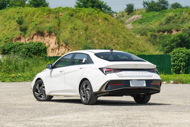 Used Hyundai Elantra 2023 1.5L CVT GLX Elite Edition
