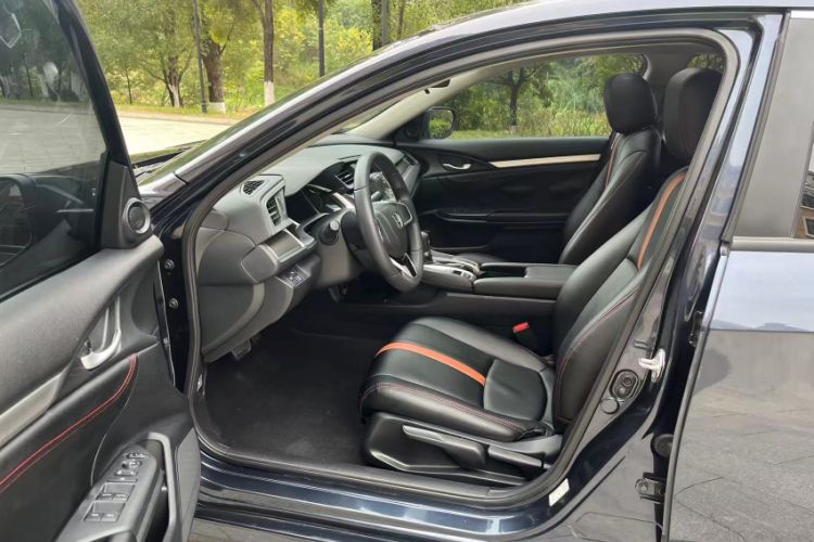 Used Honda Civic 2016 220TURBO CVT Luxury Edition
