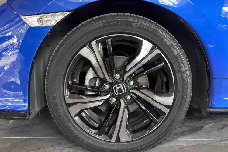 Used Honda Civic 2021 HATCHBACK 220TURBO CVT Trendy Cool Edition