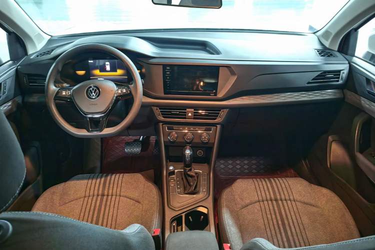 Used Volkswagen Tharu 2022 280TSI Two-Wheel Drive Trend Edition
