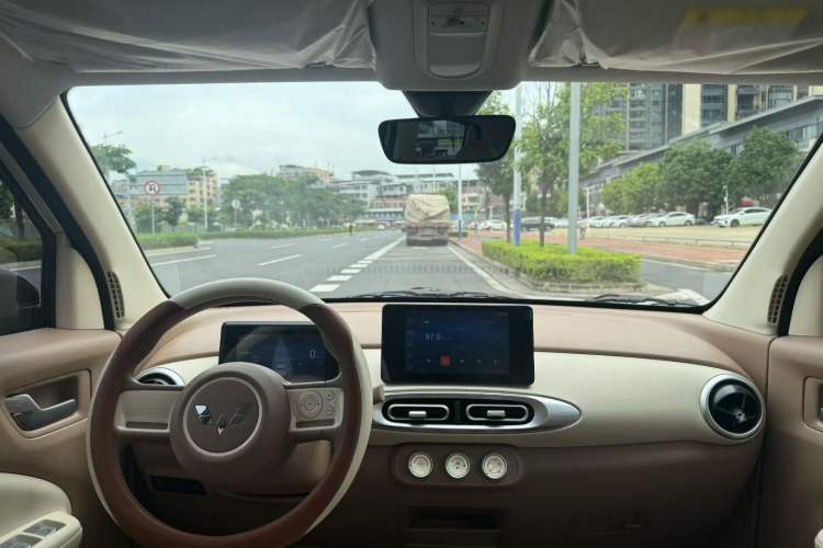 Used Wuling Hongguang MINIEV 2025 Four-Door Version Premium Edition
