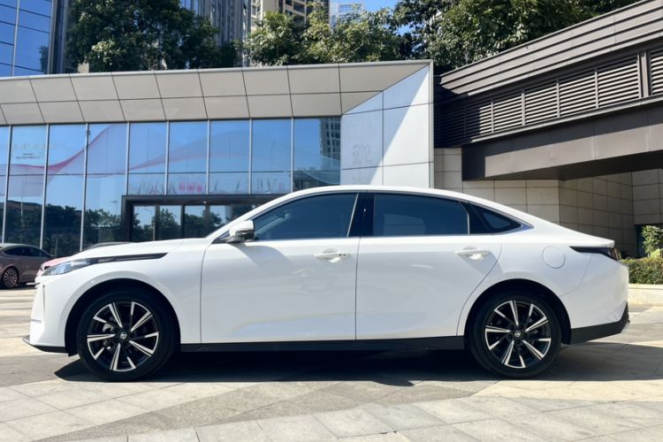 Used Changan Eado 2025 Blue Whale 1.5T 500Bar Prestige Model
