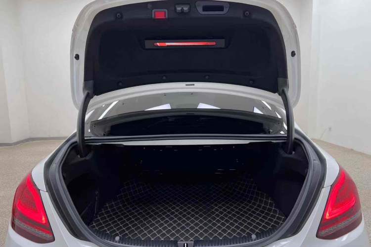 Used Mercedes-Benz C-Class 2021 C 200 L Fashion Edition Sport Version
