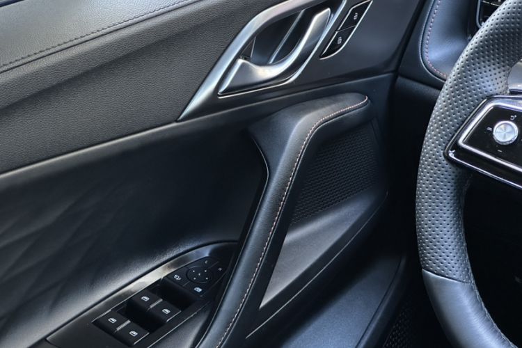 Used Roewe RX5 2023 1.5T Prestige Sliding-Screen Version
