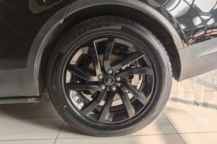 Used Land Rover Discovery 2018 2.0T Special Edition
