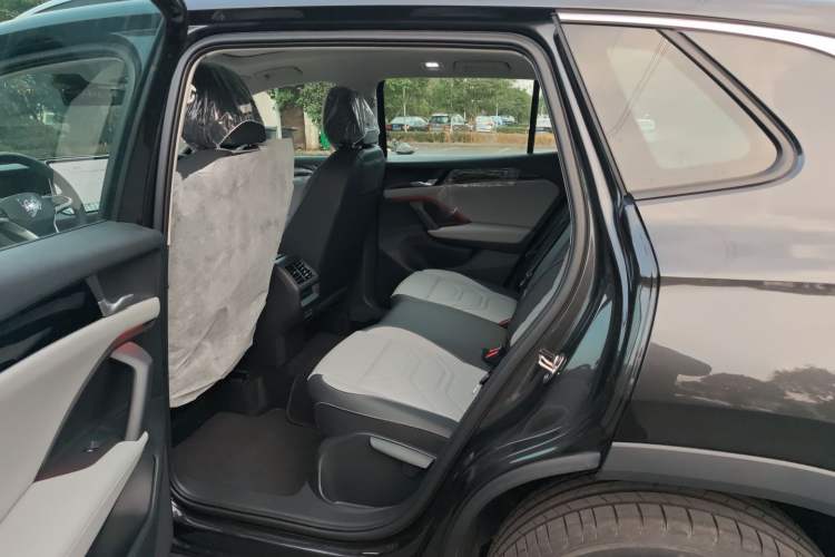 Used Volkswagen Tayron 2025 Tiguan L 300TSI Two-Wheel-Drive Elite Edition