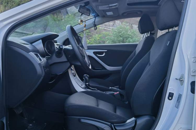 Used Hyundai Elantra 2016 1.6L Automatic Prestige Edition
