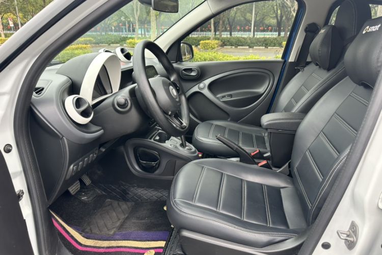 Used  forfour 2018 1.0L 52 kW Dynamic Edition