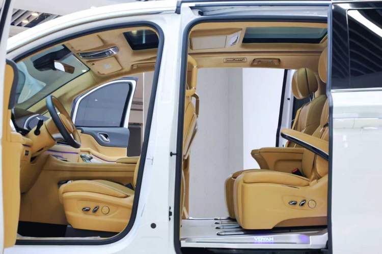 Used VOYAH Dream 2024 PHEV Ultra-Long Range Flagship Edition