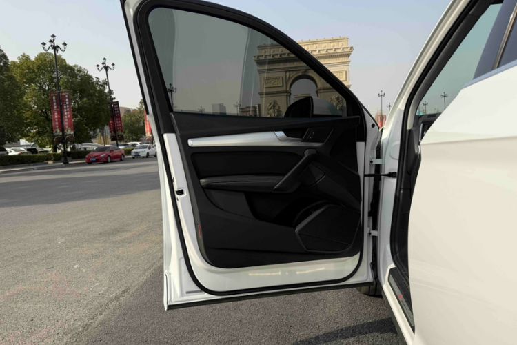 Used Audi Q5L 2020 Updated 40 TFSI Prestige Fashion Edition
