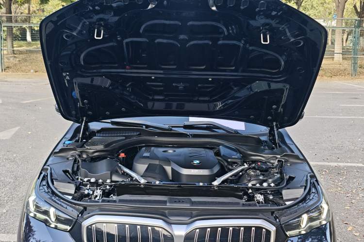 Used BMW 5 Series 2024 525Li M Sport Package