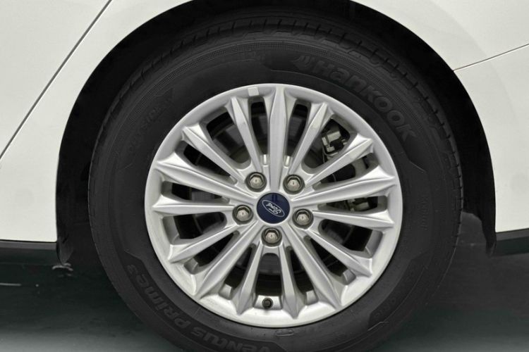 Used Ford Focus 2021 Sedan EcoBoost 180 Automatic Trendy Model