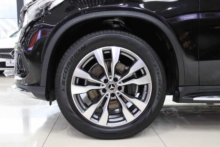 Used Mercedes-Benz GLE Coupe 2018 GLE 400 4MATIC Coupe SUV
