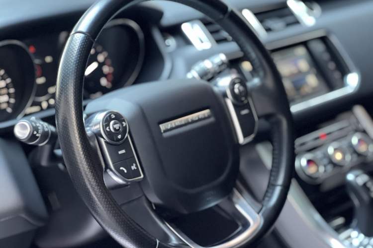 Used Land Rover Range Rover Sport 2016 3.0 SC V6 HSE
