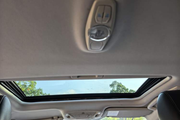 Used Ford Focus 2012 Hatchback 2.0L Automatic Luxury Sport Model