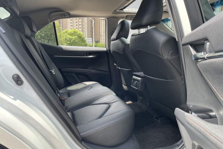 Used Toyota Camry 2019 Revised Version 2.0G Luxury Edition