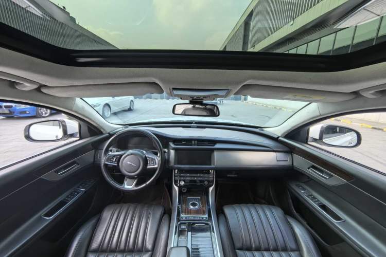 Used Jaguar XFL 2018 XFL 3.0 SC 340 PS Luxury Edition
