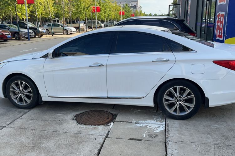 Used Hyundai Sonata 2014 2.4L Automatic Leading Edition China IV Standard

