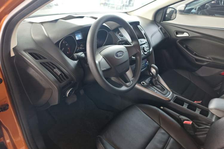 Used Ford Focus 2015 Hatchback 1.6L Automatic Comfort Model
