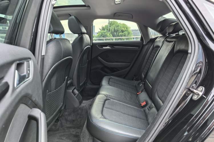 Used Audi A3 2019 Limousine 35 TFSI Fashion Edition China VI Emission Standard
