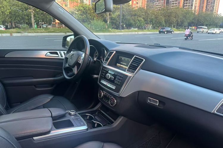 Used Mercedes-Benz M-Class 2014 ML 320 4MATIC