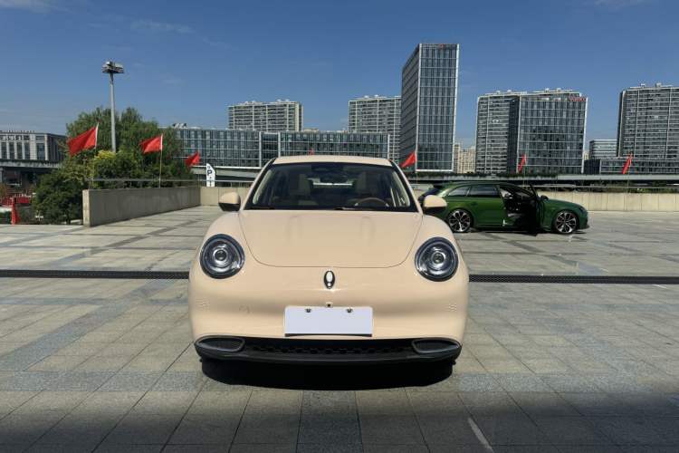 Used ORA Good Cat 2023 401 km Standard Range Premium Version Lithium Iron Phosphate