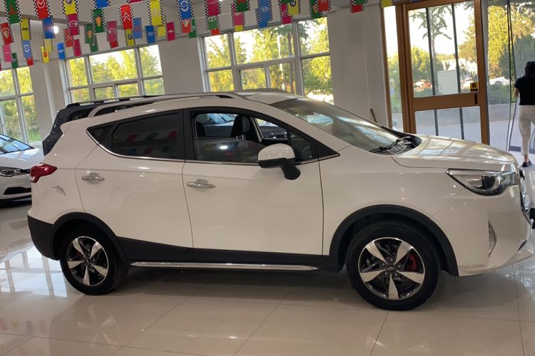 Used  Refine S3 2017 1.5L Manual Luxury Smart Model
