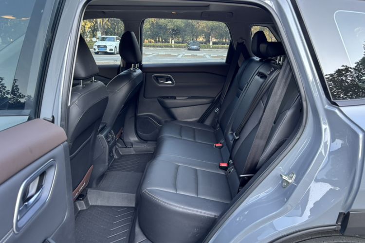 Used Nissan X-Trail 2023 e-POWER Ultra-Hybrid Dual-Motor All-Wheel-Drive Supreme Edition
