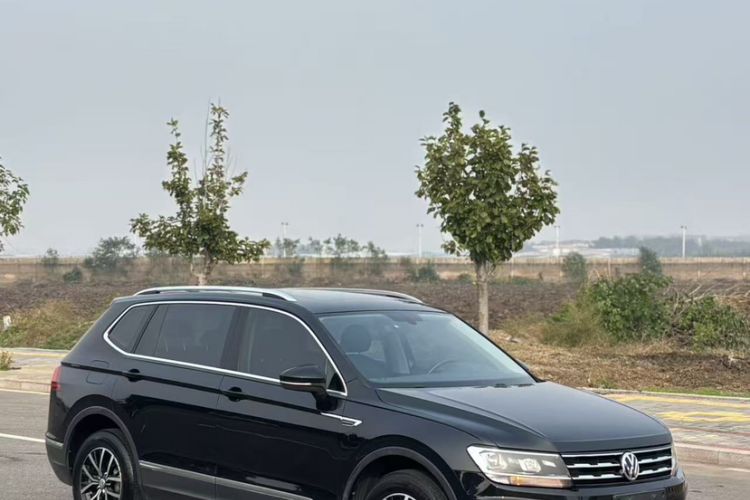 Used Volkswagen Tiguan L 2018 330TSI Automatic Two-Wheel Drive Luxury Edition
