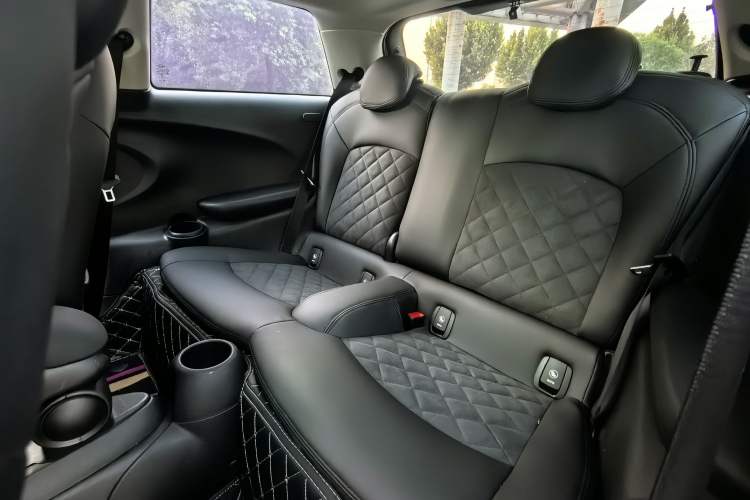 Used  MINI 2018 1.5T ONE