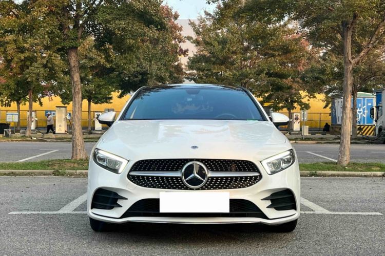 Used Mercedes-Benz A-Class 2022 Revised Version A 200 L Sport Sedan Fashionable Style