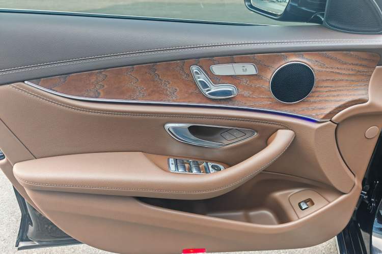 Used Mercedes-Benz E-Class 2023 E 260 L