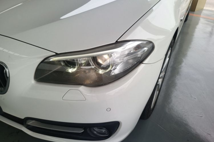 Used BMW 5 Series 2014 530Li Leading Model
