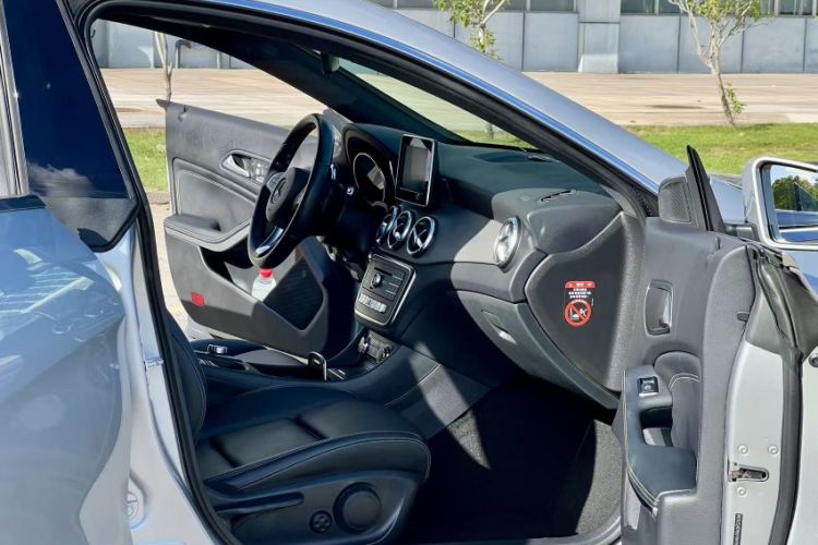 Used Mercedes-Benz CLA 2016 Facelifted CLA 200 Stylish Edition