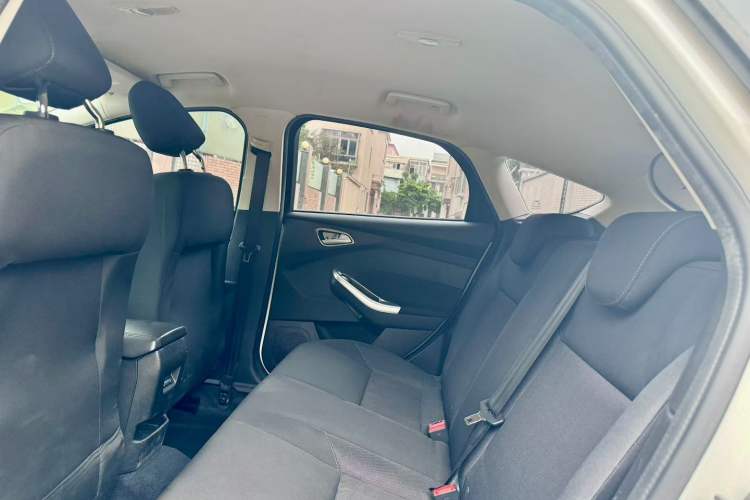 Used Ford Focus 2018 Hatchback Classic 1.6L Automatic Comfort Plus SmartDrive Edition