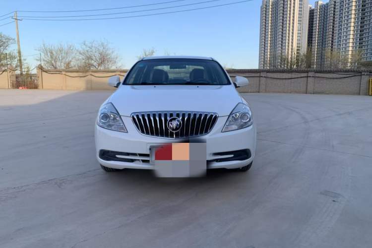 Used Buick Excelle 2015 1.5L Automatic Classic Model
