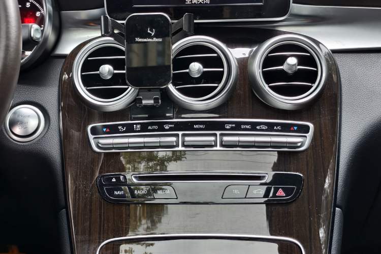 Used Mercedes-Benz GLC 2019 GLC 260 L 4MATIC Dynamic Model